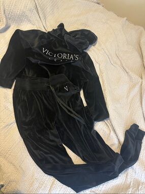 Victoria's Secret Black Velour Jogger set bottom XS jacket M